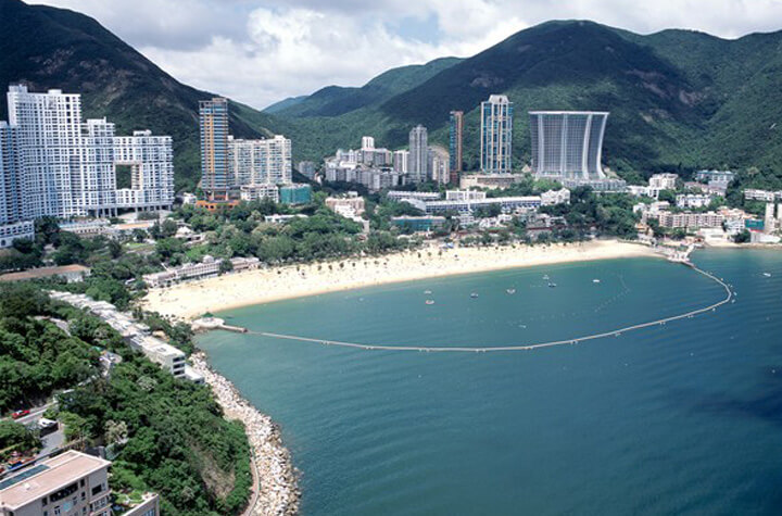 Repulse Bay And The Beaches