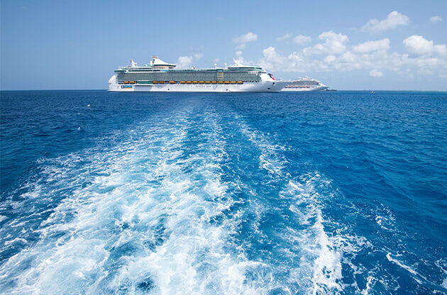 how fast do cruise ships go