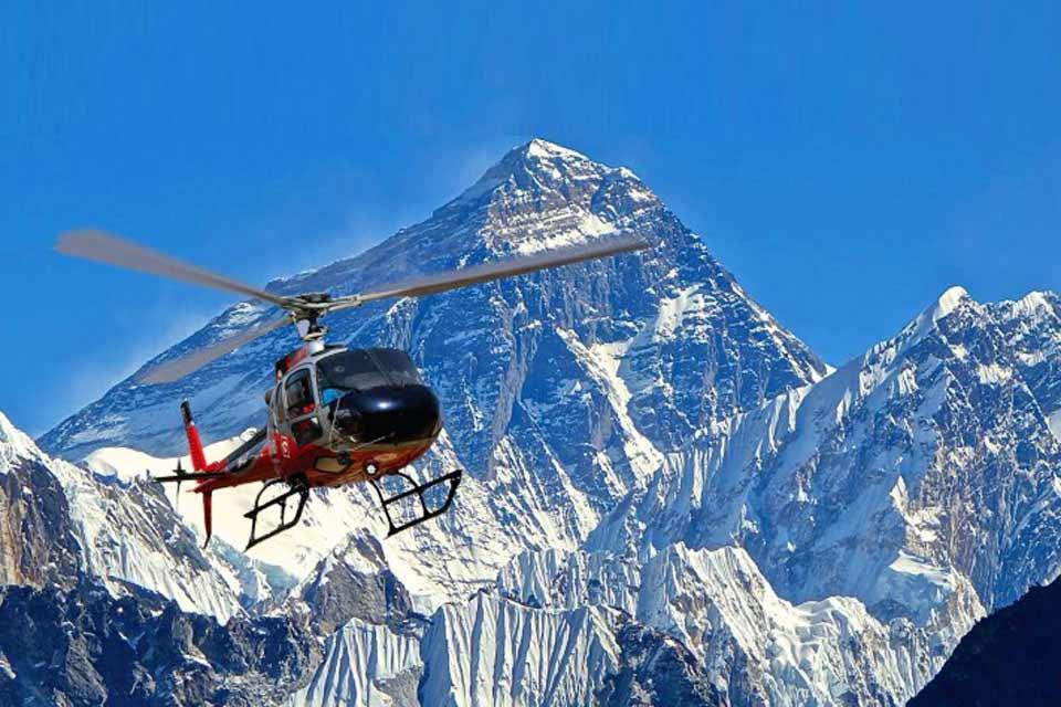 mount everest tour by helicopter