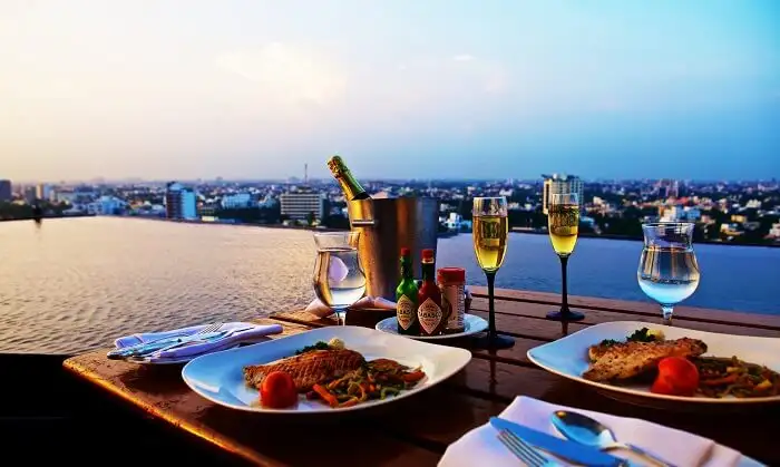 10 Romantic Restaurants in Chennai