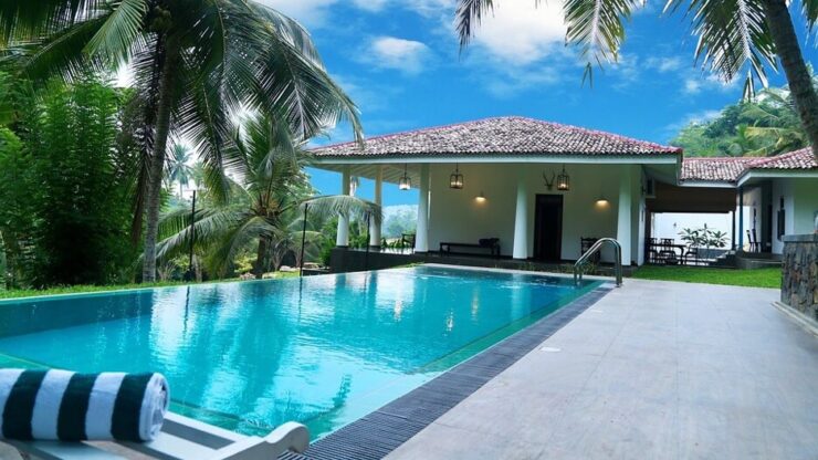 Benefits of Vacationing at Private Villas