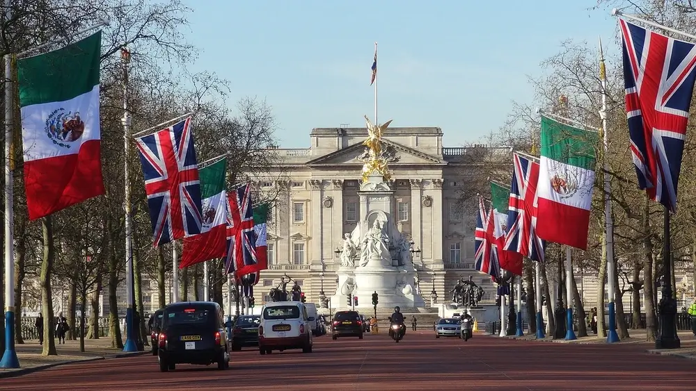 Buckingham Palace London